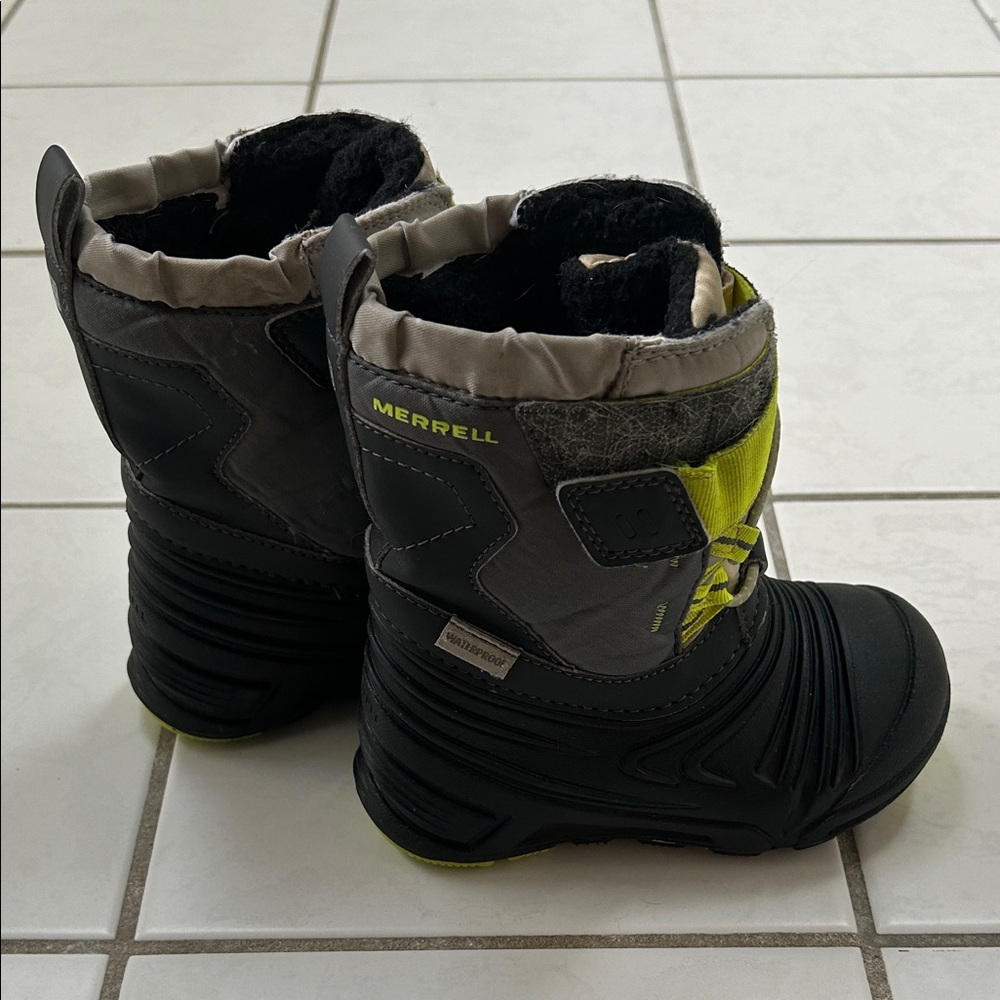 Merrell Kids' Black and Yellow Snow Boots